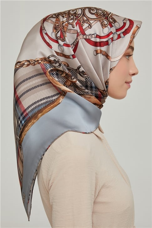 Armine Sura İpek Eşarp 21Ka8607 14