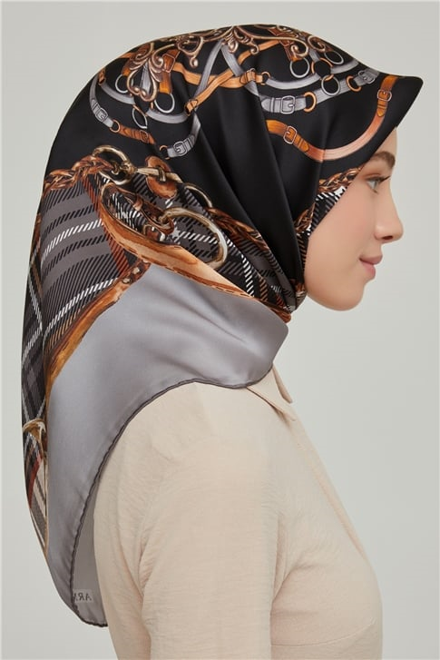Armine Sura İpek Eşarp 21Ka8607 31