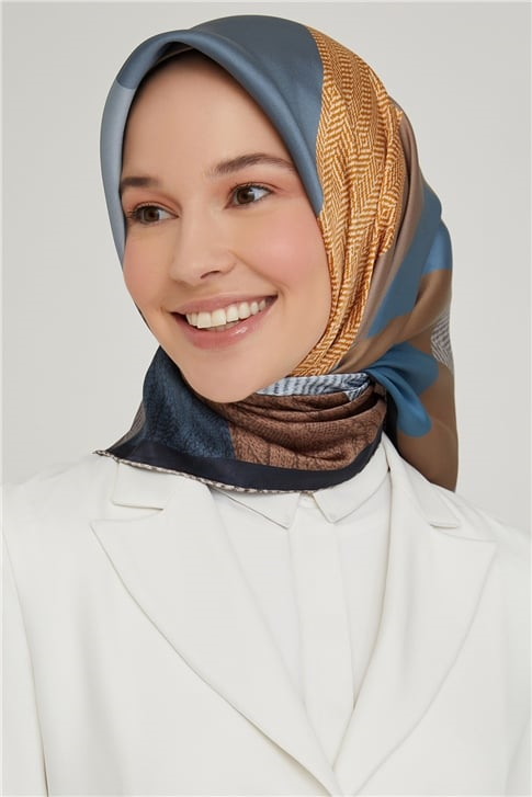Armine Sura İpek Eşarp 21Ka8610 33