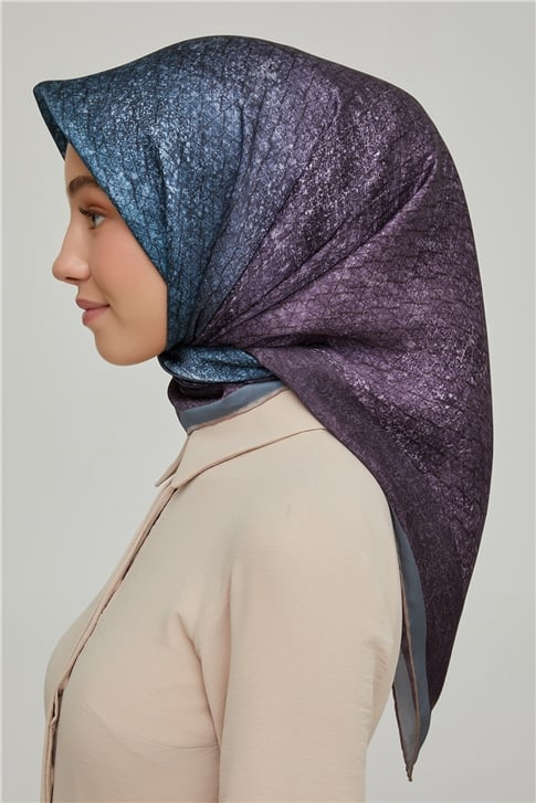 Armine Sura İpek Eşarp 21Ka8611 02