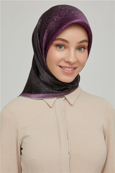 Armine Sura İpek Eşarp 21Ka8611 09