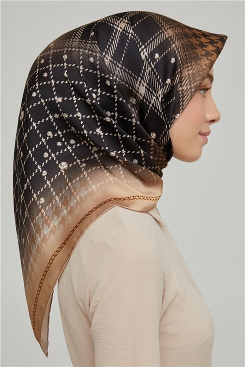 Armine Sura İpek Eşarp 21Ka8612 05