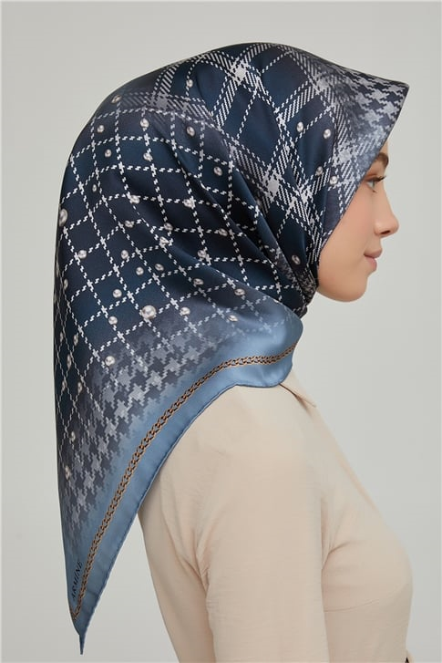 Armine Sura İpek Eşarp 21Ka8612 82