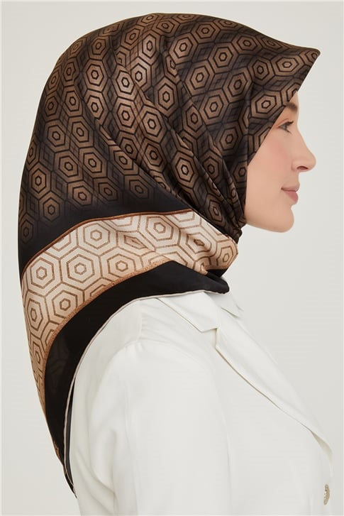 Armine Sura İpek Eşarp 21Ka8614 03