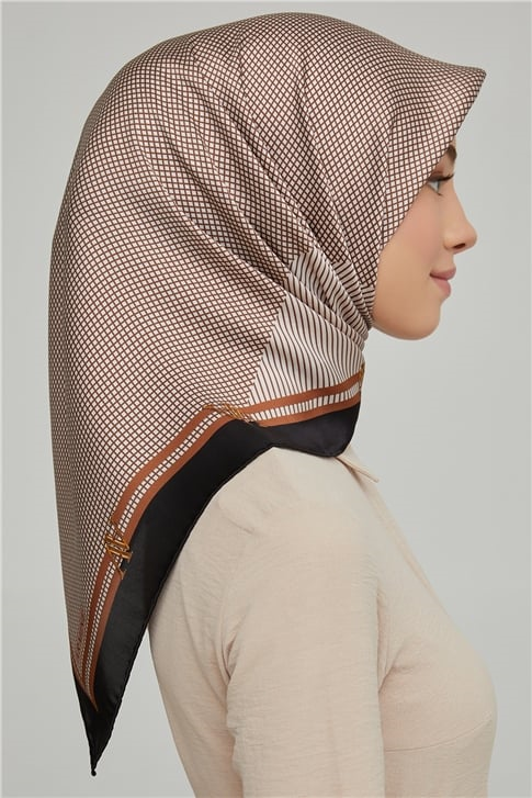 Armine Sura İpek Eşarp 21Ka8616 03