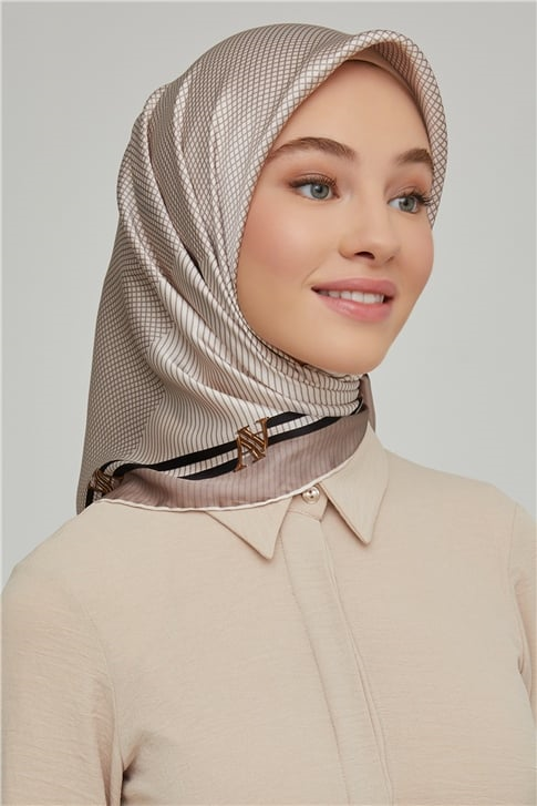 Armine Sura İpek Eşarp 21Ka8616 34