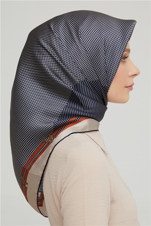 Armine Sura İpek Eşarp 21Ka8616 35