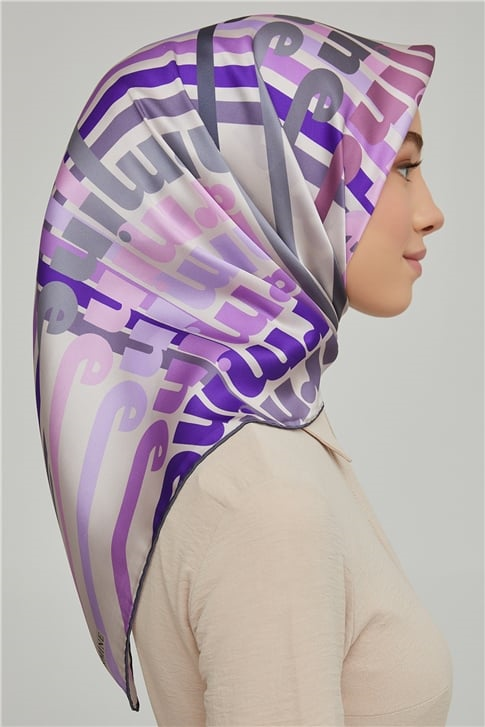 Armine Sura İpek Eşarp 21Ka8617 05