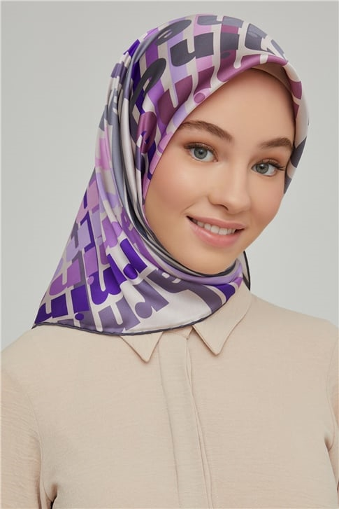 Armine Sura İpek Eşarp 21Ka8617 05