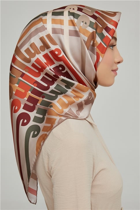 Armine Sura İpek Eşarp 21Ka8617 07