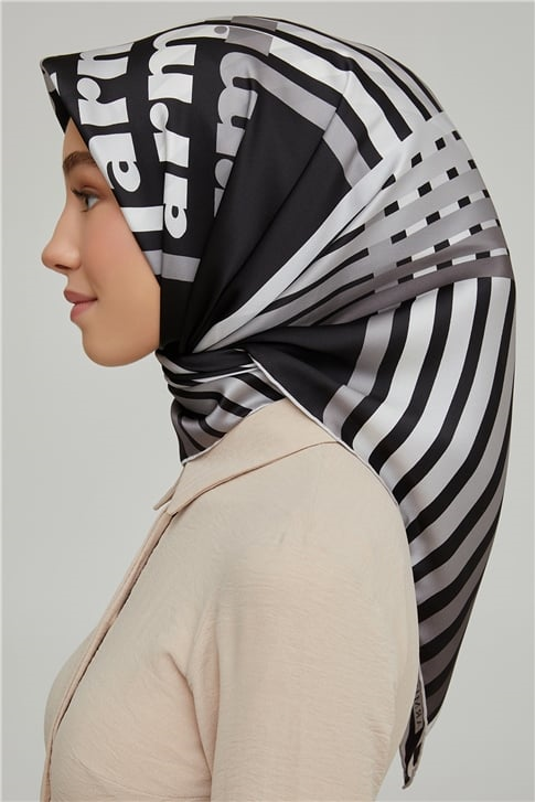 Armine Sura İpek Eşarp 21Ka8617 08