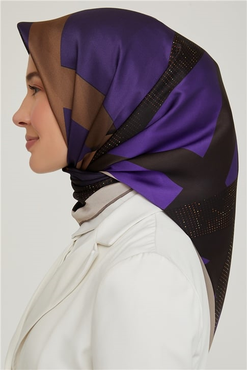 Armine Sura İpek Eşarp 21Ka8618 07