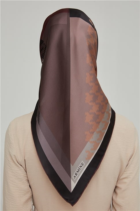 Armine Sura İpek Eşarp 21Ka8620 02