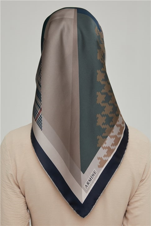 Armine Sura İpek Eşarp 21Ka8620 07