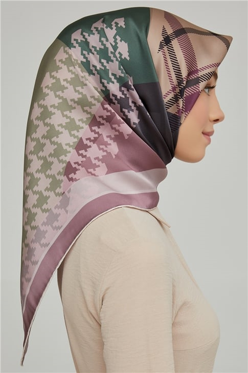 Armine Sura İpek Eşarp 21Ka8620 36