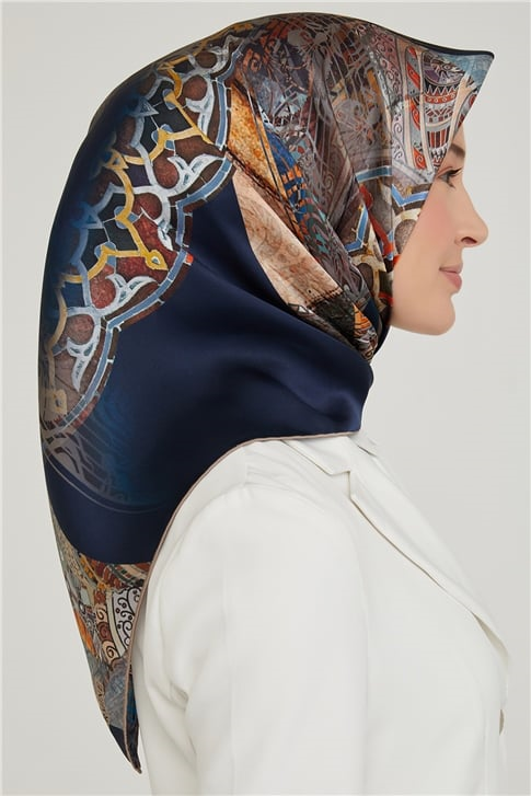 Armine Sura İpek Eşarp 21Ka8622 37