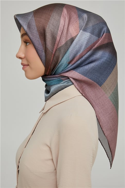 Armine Sura İpek Eşarp 21Ka8623 31