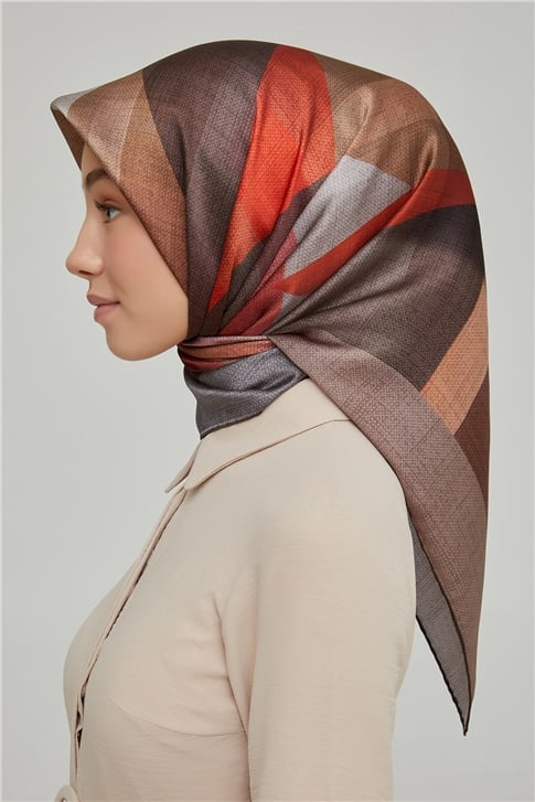 Armine Sura İpek Eşarp 21Ka8623 35