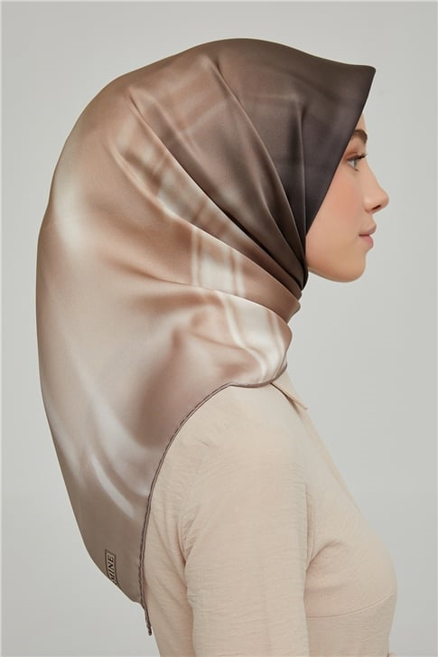 Armine Sura İpek Eşarp 21Ka8624 11