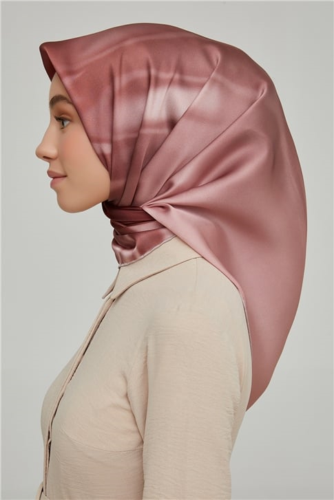 Armine Sura İpek Eşarp 21Ka8624 13