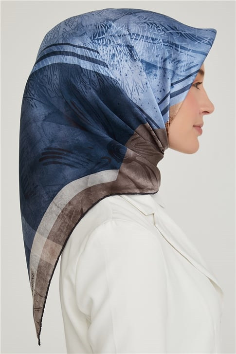 Armine Sura İpek Eşarp 21Ka8625 02