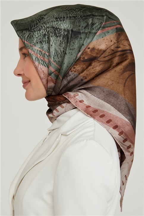 Armine Sura İpek Eşarp 21Ka8625 06