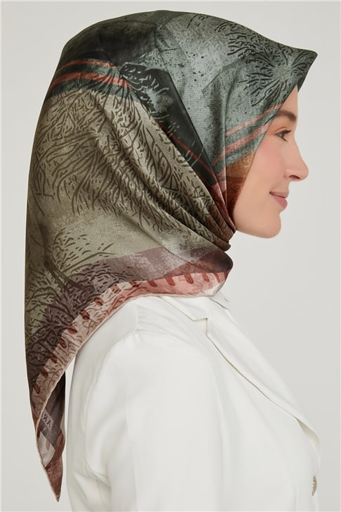 Armine Sura İpek Eşarp 21Ka8625 06