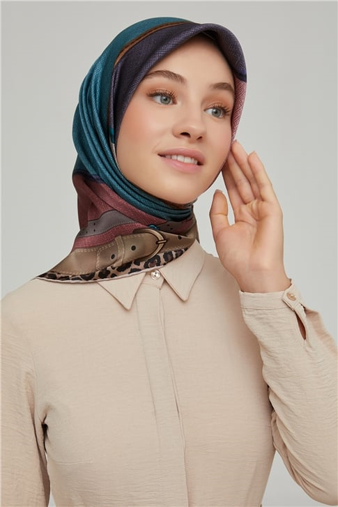 Armine Sura İpek Eşarp 21Ka8626 07