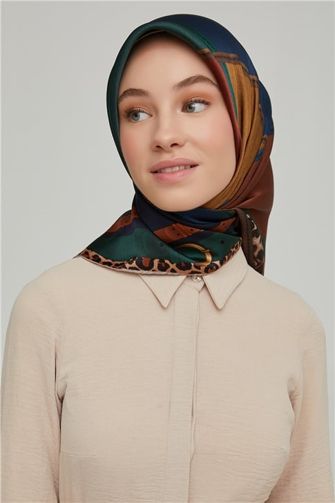 Armine Sura İpek Eşarp 21Ka8626 08
