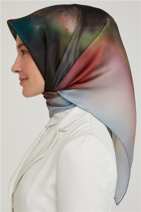 Armine Sura İpek Eşarp 21Ka8627 04