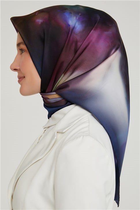 Armine Sura İpek Eşarp 21Ka8627 08