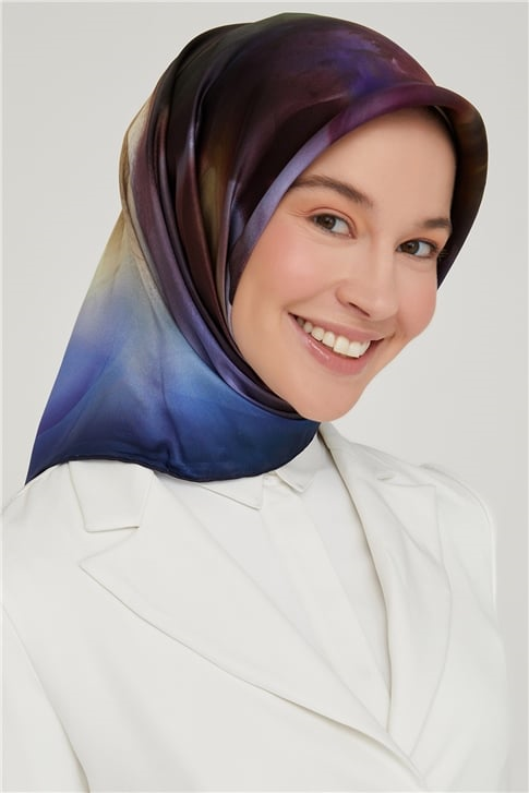 Armine Sura İpek Eşarp 21Ka8627 08