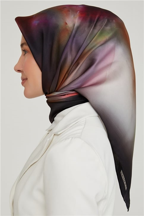 Armine Sura İpek Eşarp 21Ka8627 09