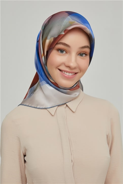 Armine Sura İpek Eşarp 21Ka8628 01