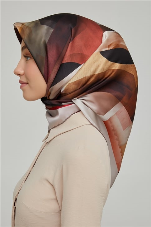 Armine Sura İpek Eşarp 21Ka8628 02
