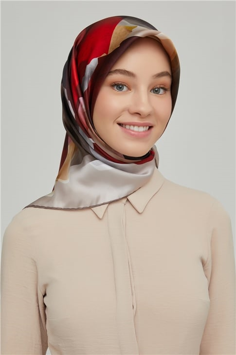Armine Sura İpek Eşarp 21Ka8628 02