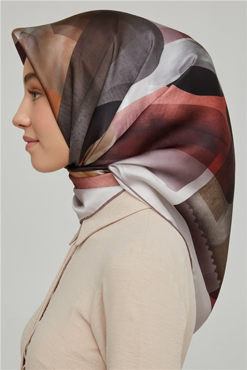 Armine Sura İpek Eşarp 21Ka8628 04