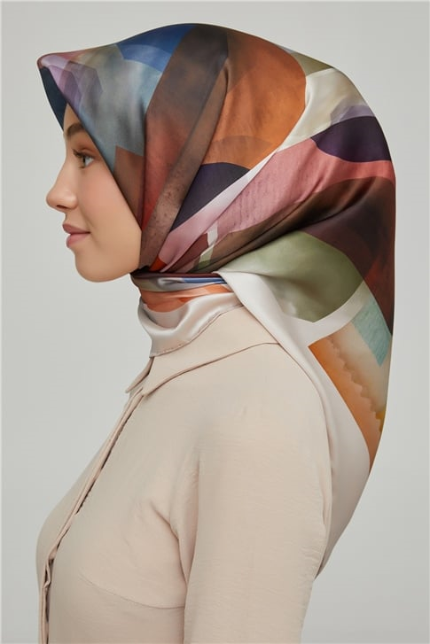 Armine Sura İpek Eşarp 21Ka8628 31