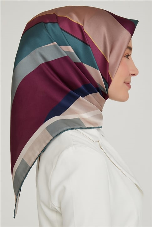 Armine Sura İpek Eşarp 21Ka8629 31