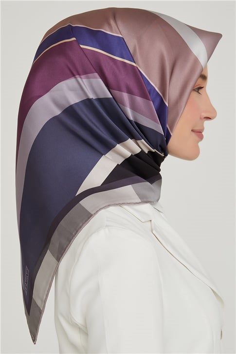 Armine Sura İpek Eşarp 21Ka8629 35