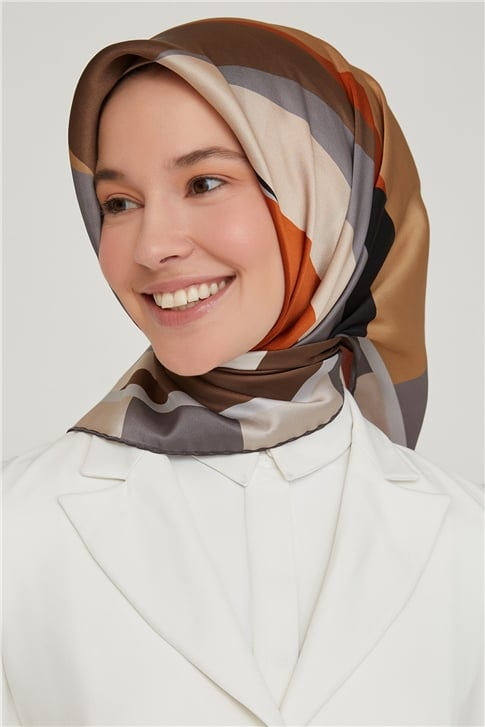 Armine Sura İpek Eşarp 21Ka8629 37