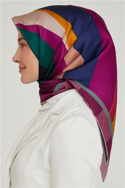 Armine Sura İpek Eşarp 21Ka8629 39