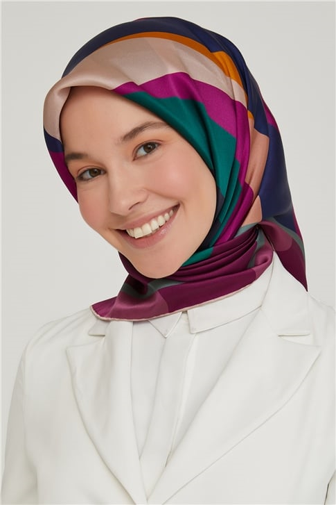 Armine Sura İpek Eşarp 21Ka8629 39