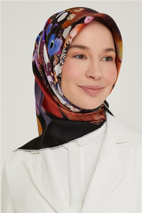 Armine Sura İpek Eşarp 21Ka8630 06