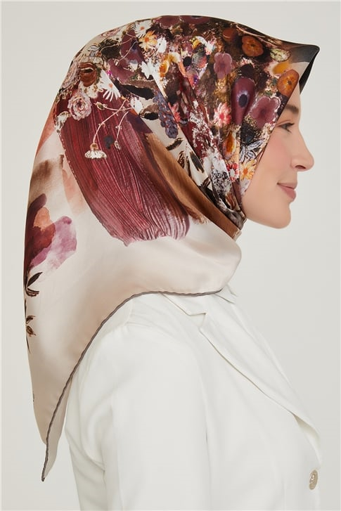 Armine Sura İpek Eşarp 21Ka8630 07