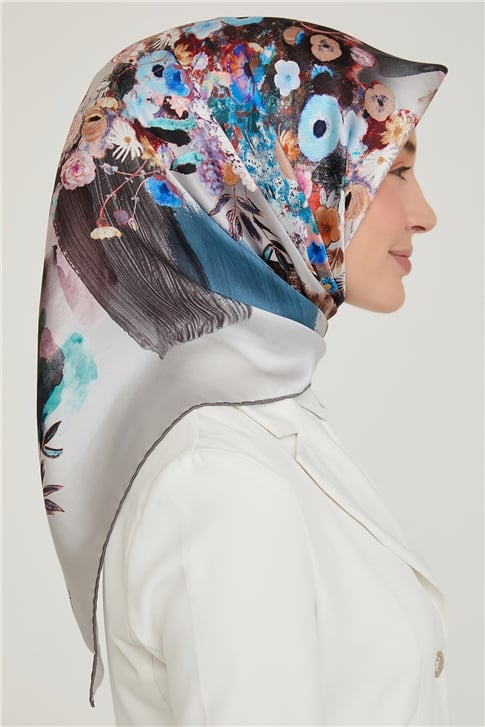 Armine Sura İpek Eşarp 21Ka8630 08