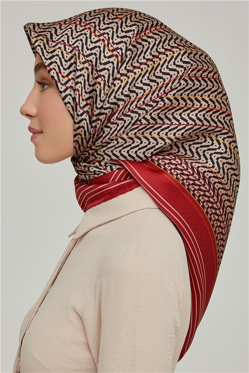 Armine Sura İpek Eşarp 21Ka8631 02