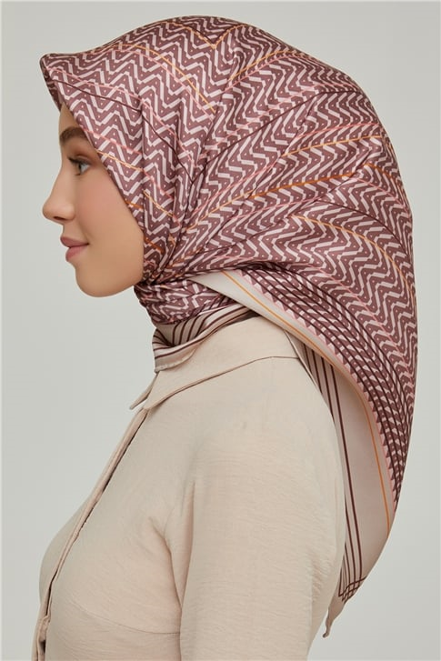 Armine Sura İpek Eşarp 21Ka8631 08