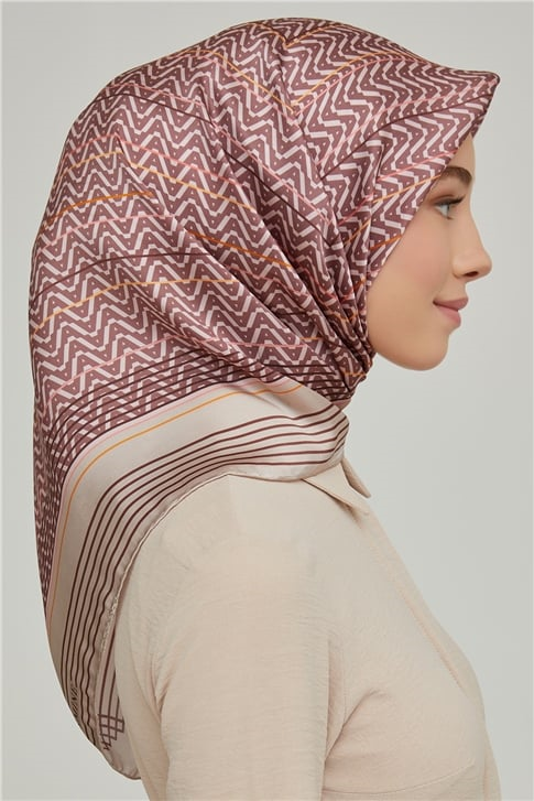 Armine Sura İpek Eşarp 21Ka8631 08