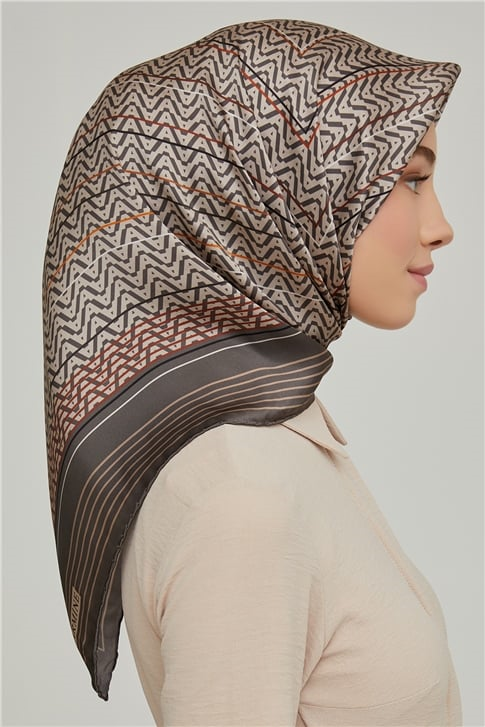 Armine Sura İpek Eşarp 21Ka8631 42